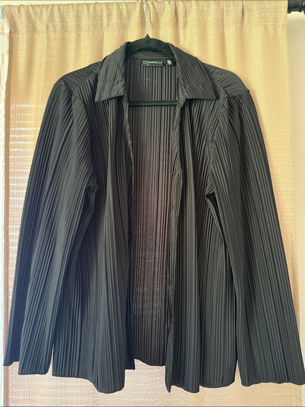 Rafaella Black Pleated Open-Front Blouse